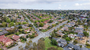 Aerial photo showing the intersection of Doncaster Road and Greythorn Road in North Balwyn